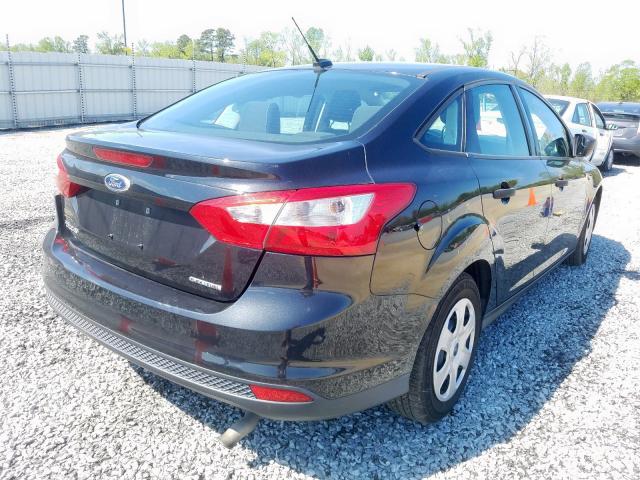 Ford Focus S 2013