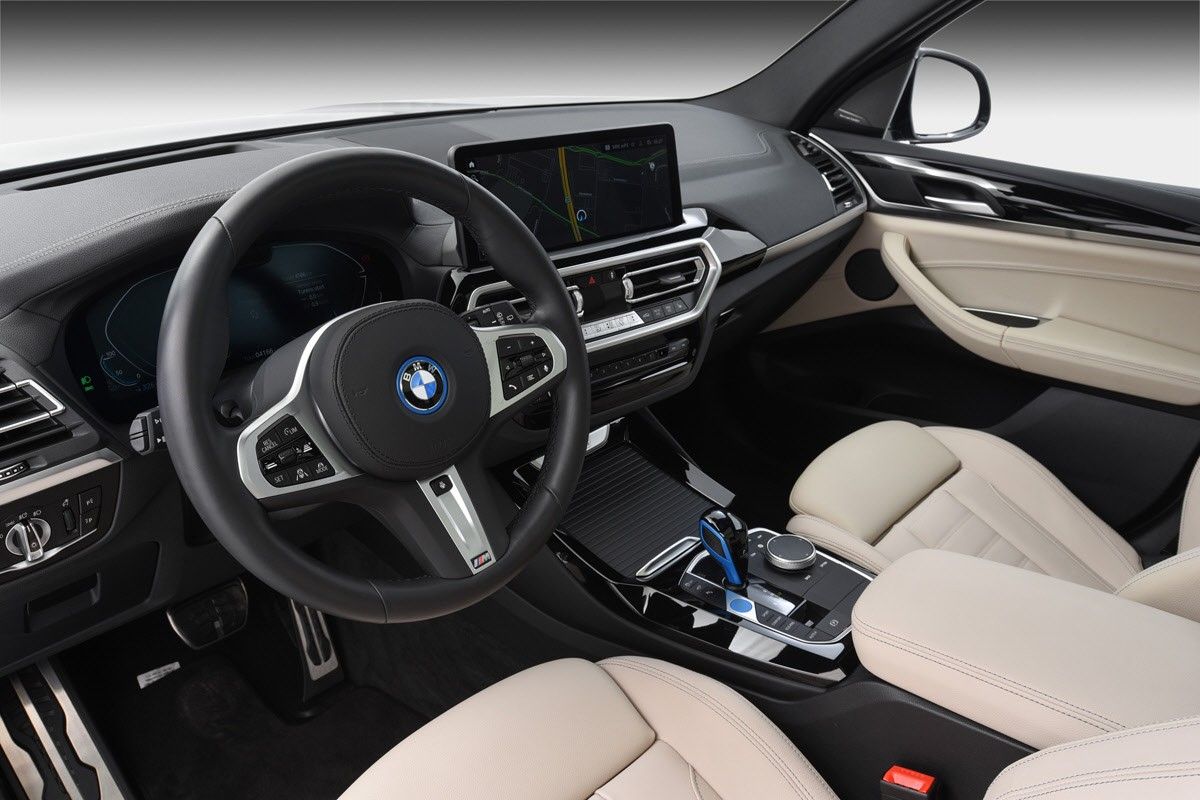 BMW iX3