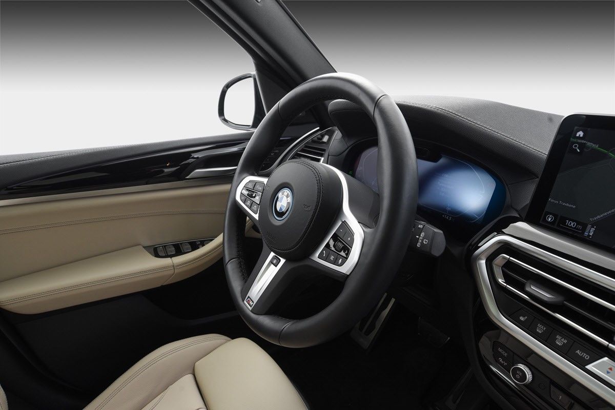 BMW iX3