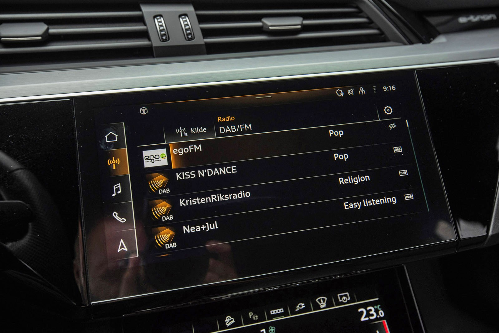 Audi e-tron