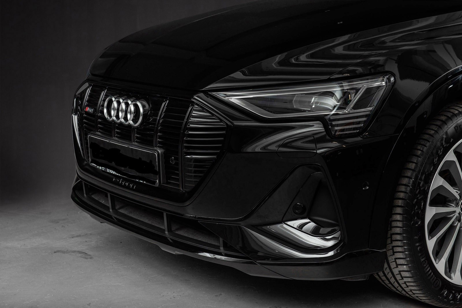 Audi e-tron
