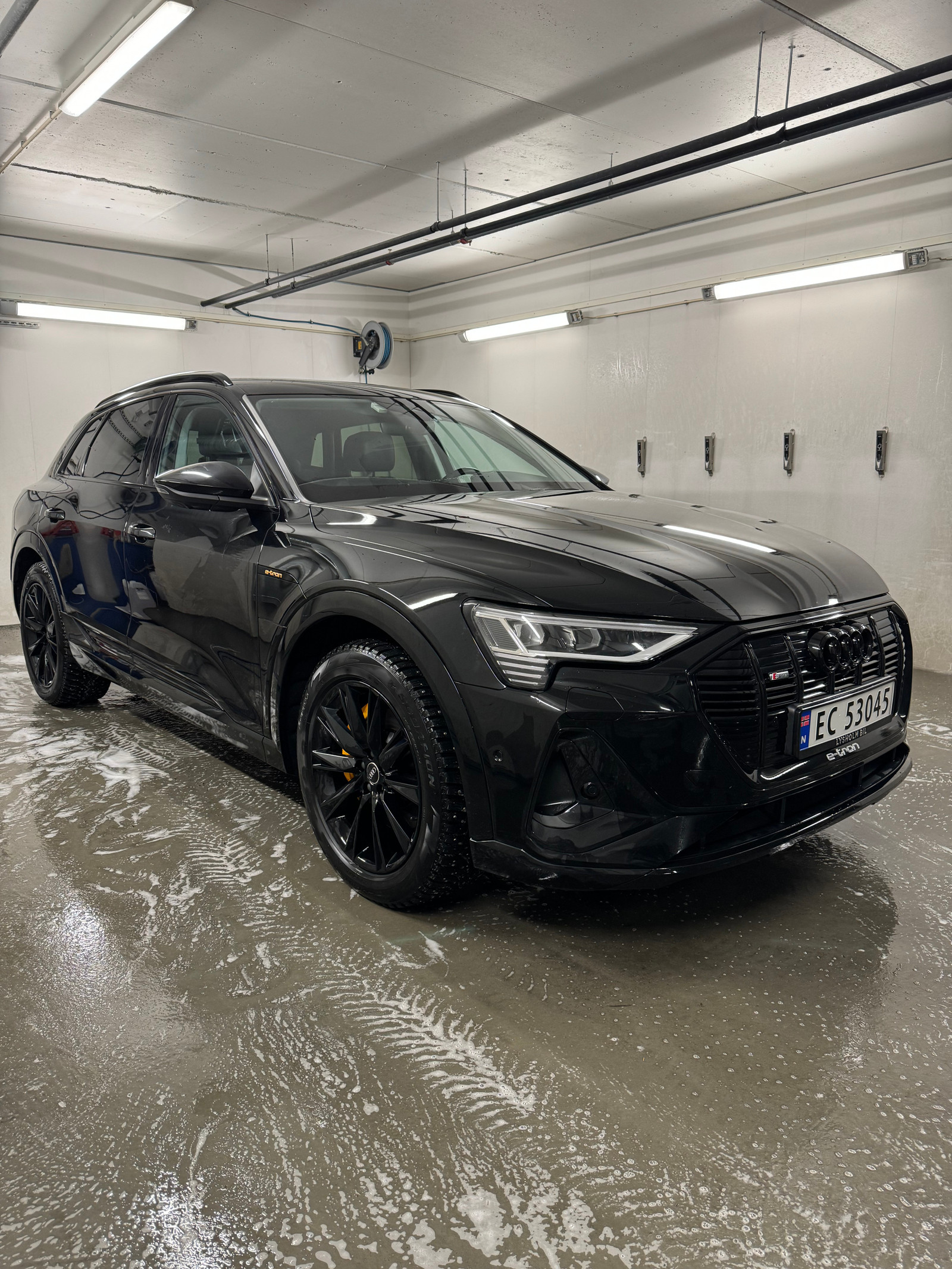 Audi e-tron