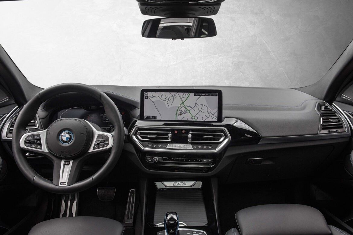 BMW iX3