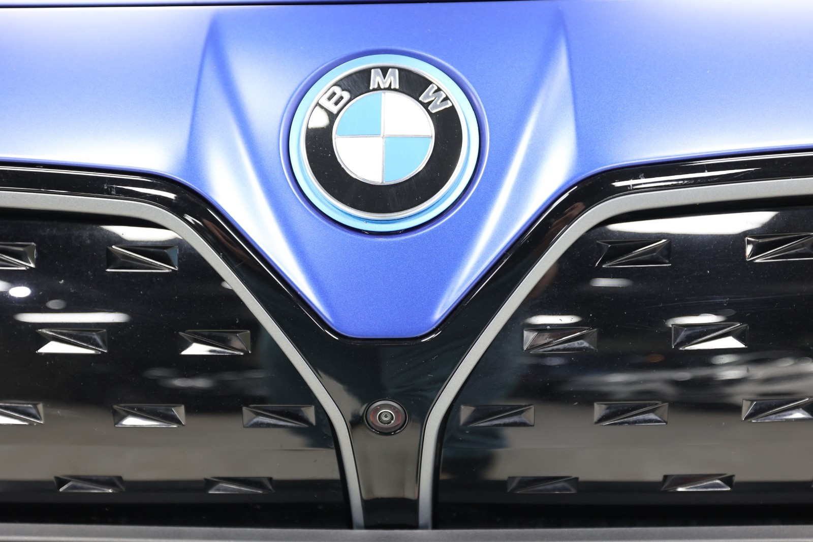 BMW i4 M50