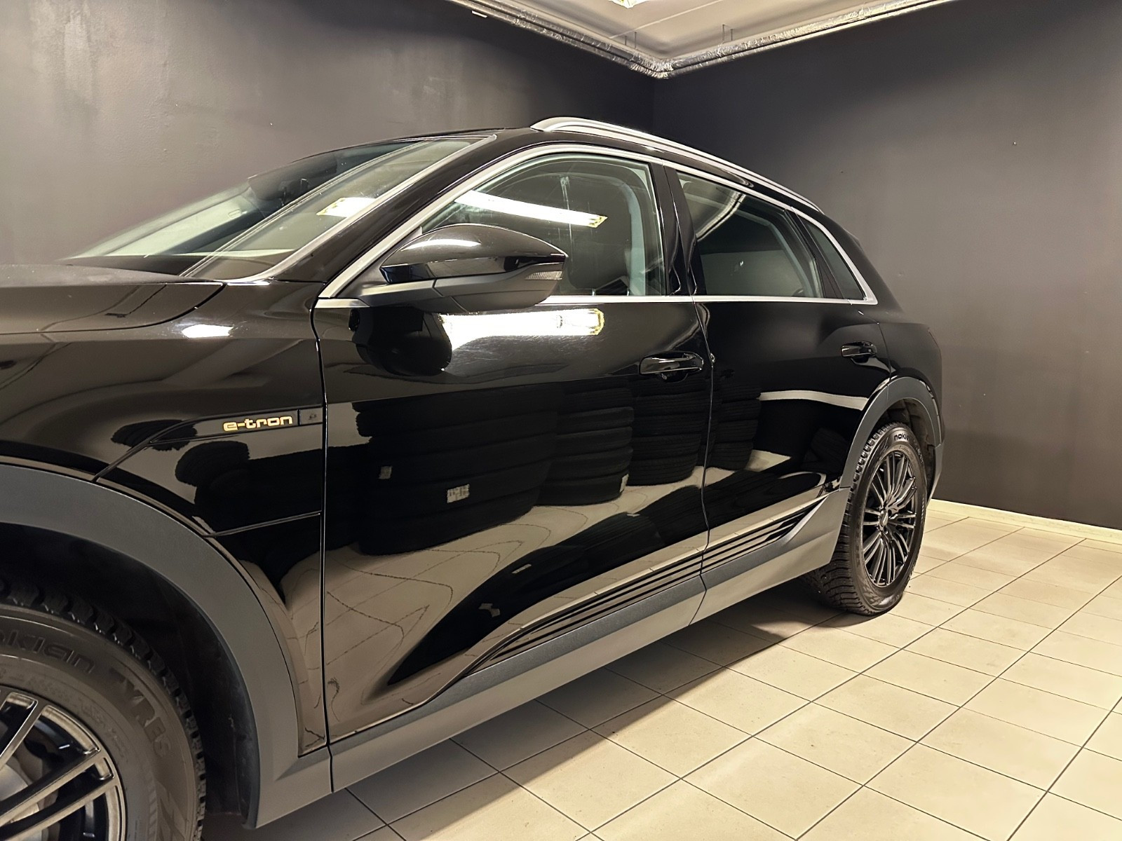 Audi e-tron