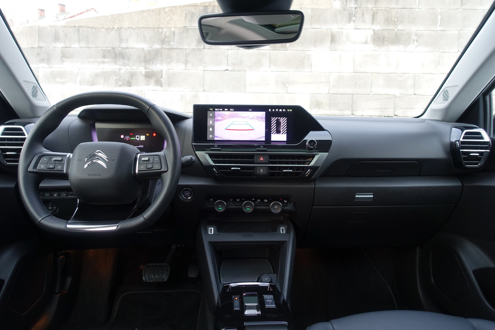 Citroen E-C4 X