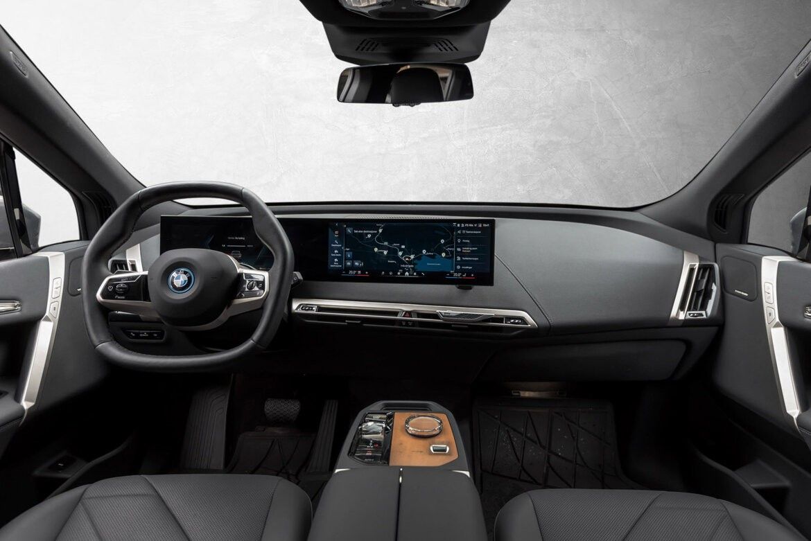 BMW iX xDrive 50
