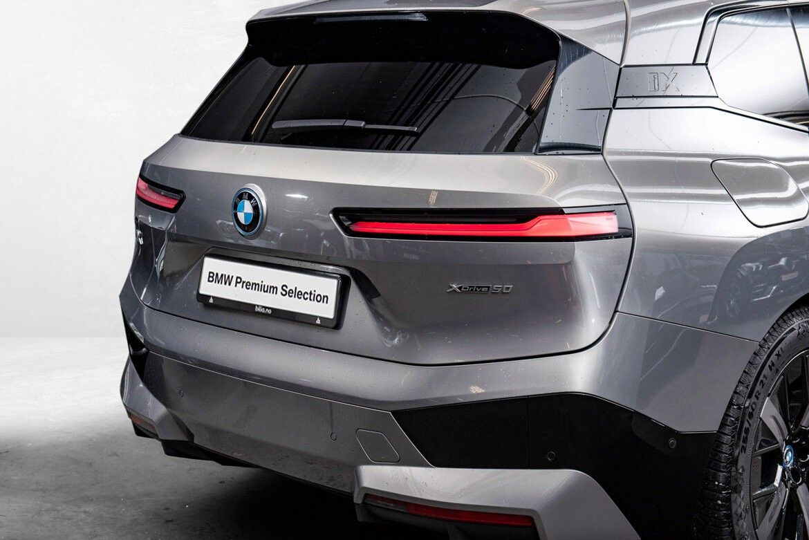 BMW iX xDrive 50