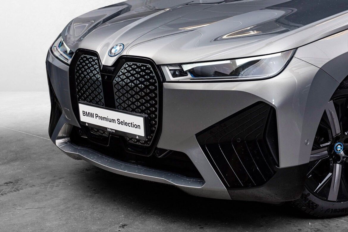 BMW iX xDrive 50