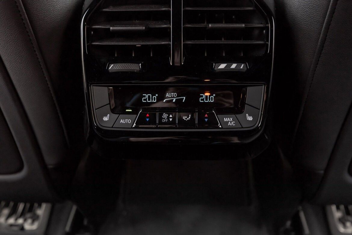 BMW iX xDrive 50