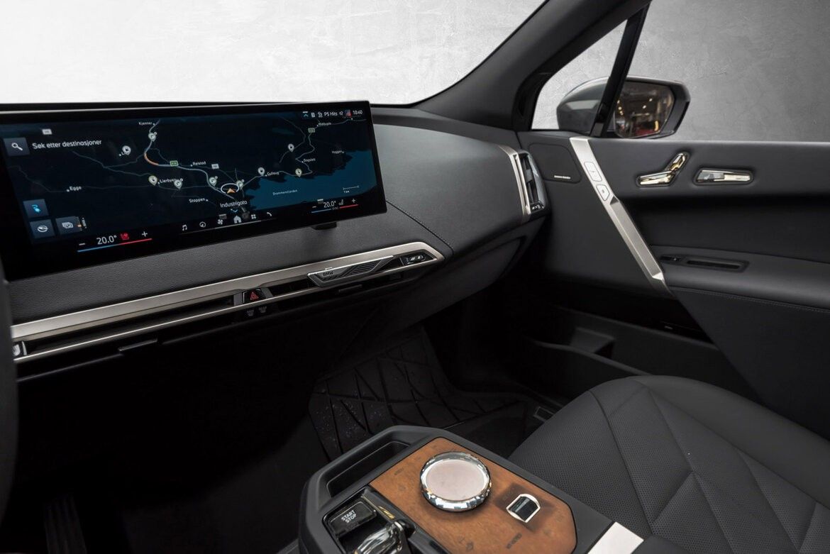 BMW iX xDrive 50