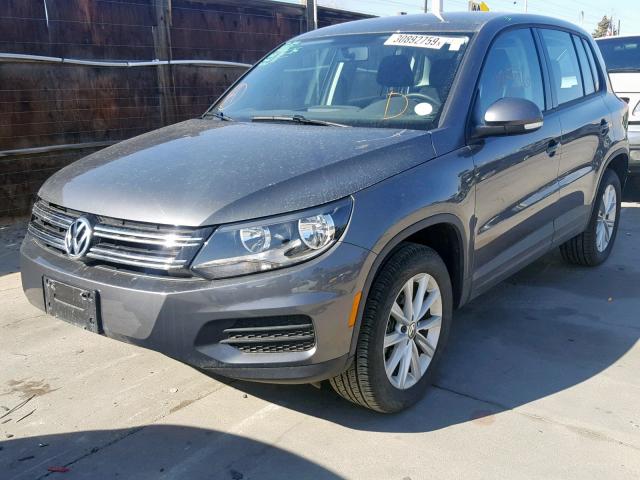 Volkswagen Tiguan S 2017