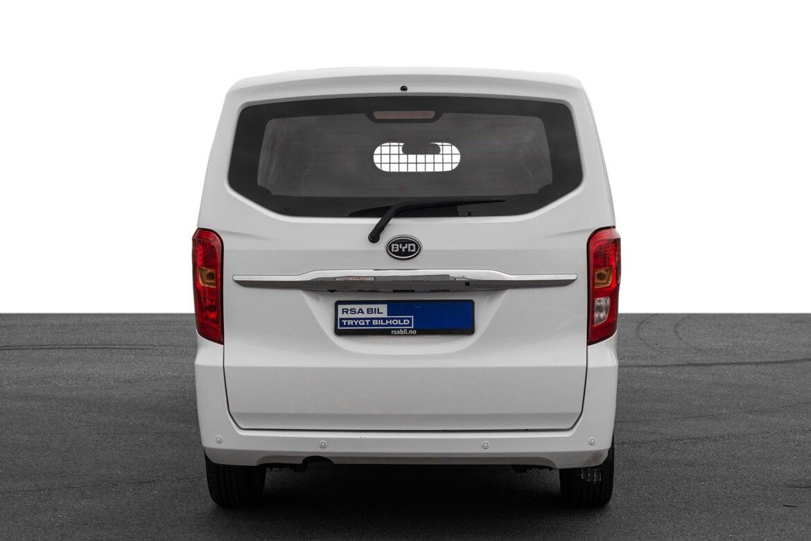 BYD T3