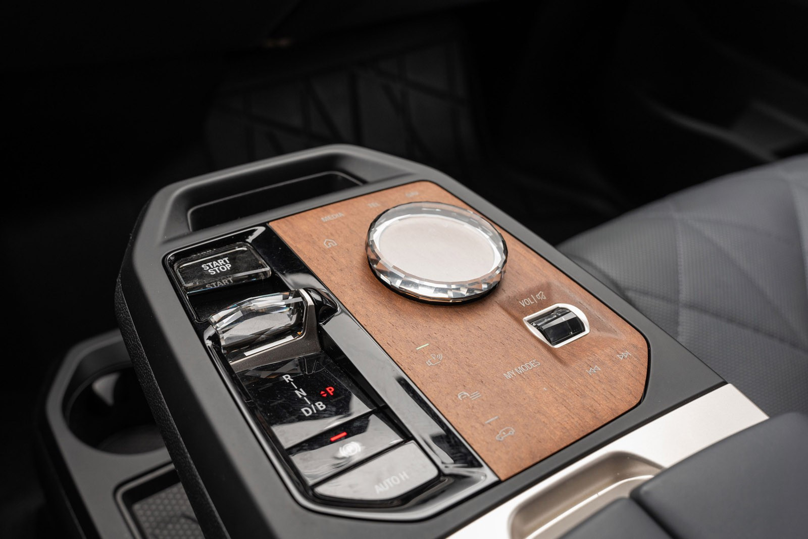 BMW iX xDrive 50