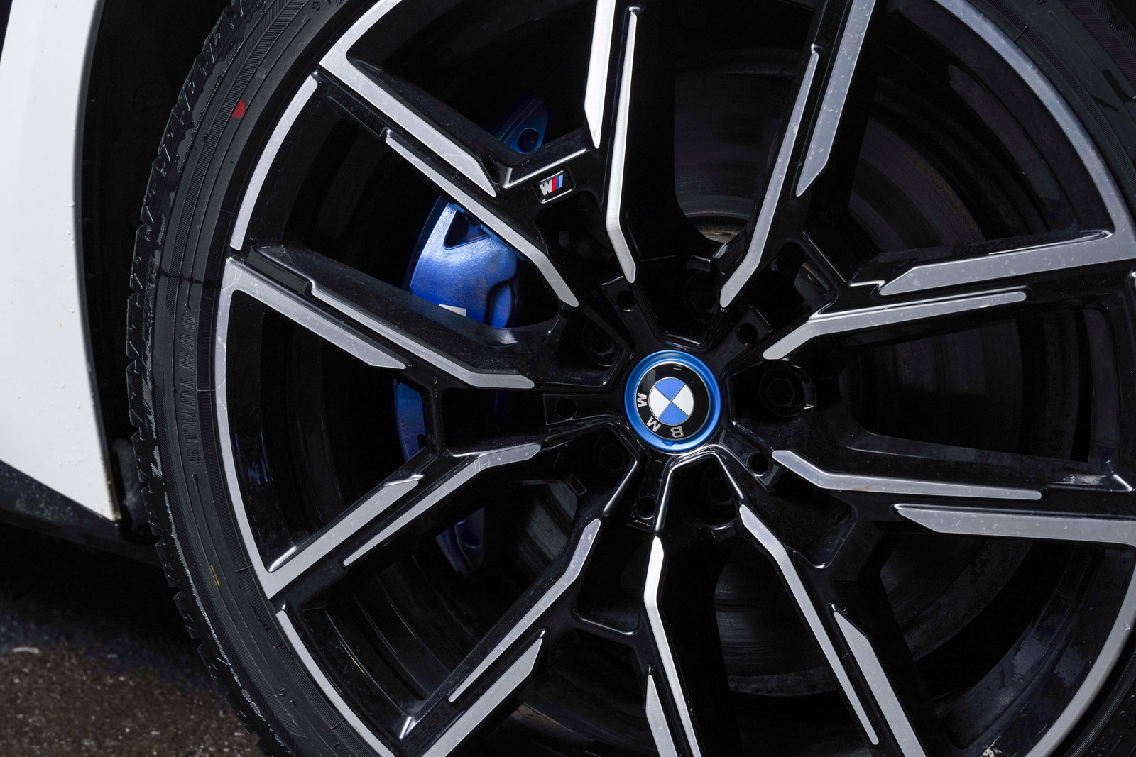 BMW i4 M50