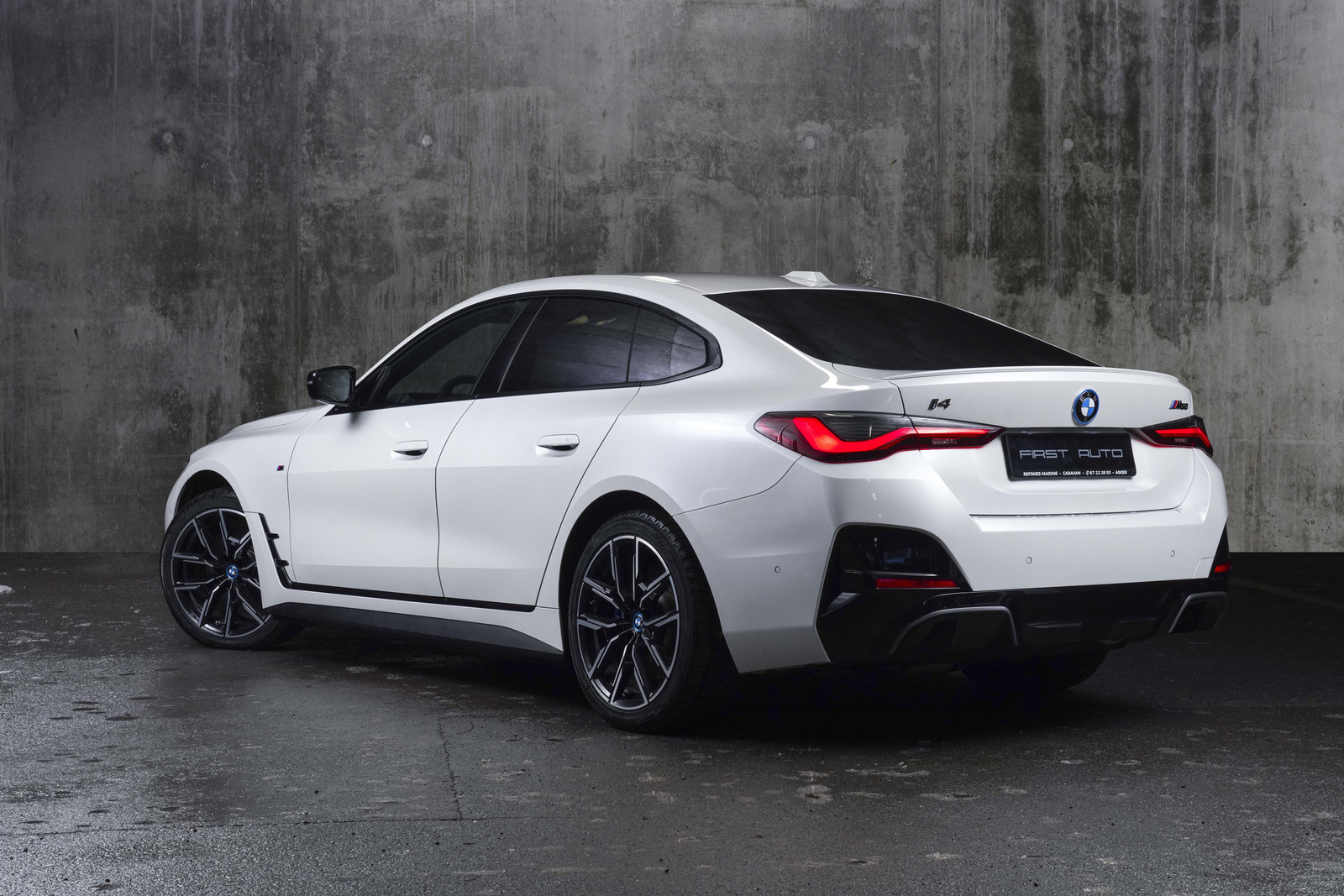 BMW i4 M50