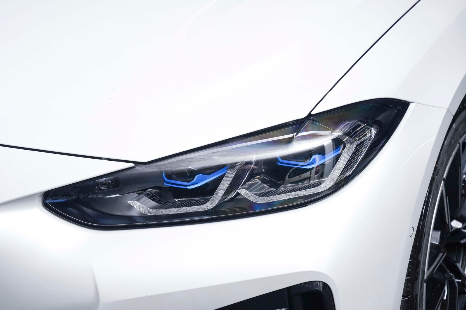 BMW i4 M50