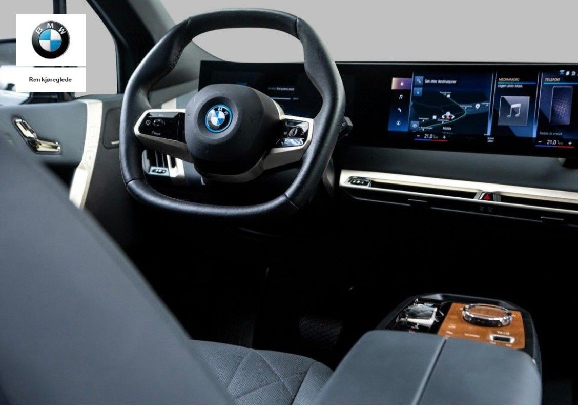 BMW iX xDrive 50