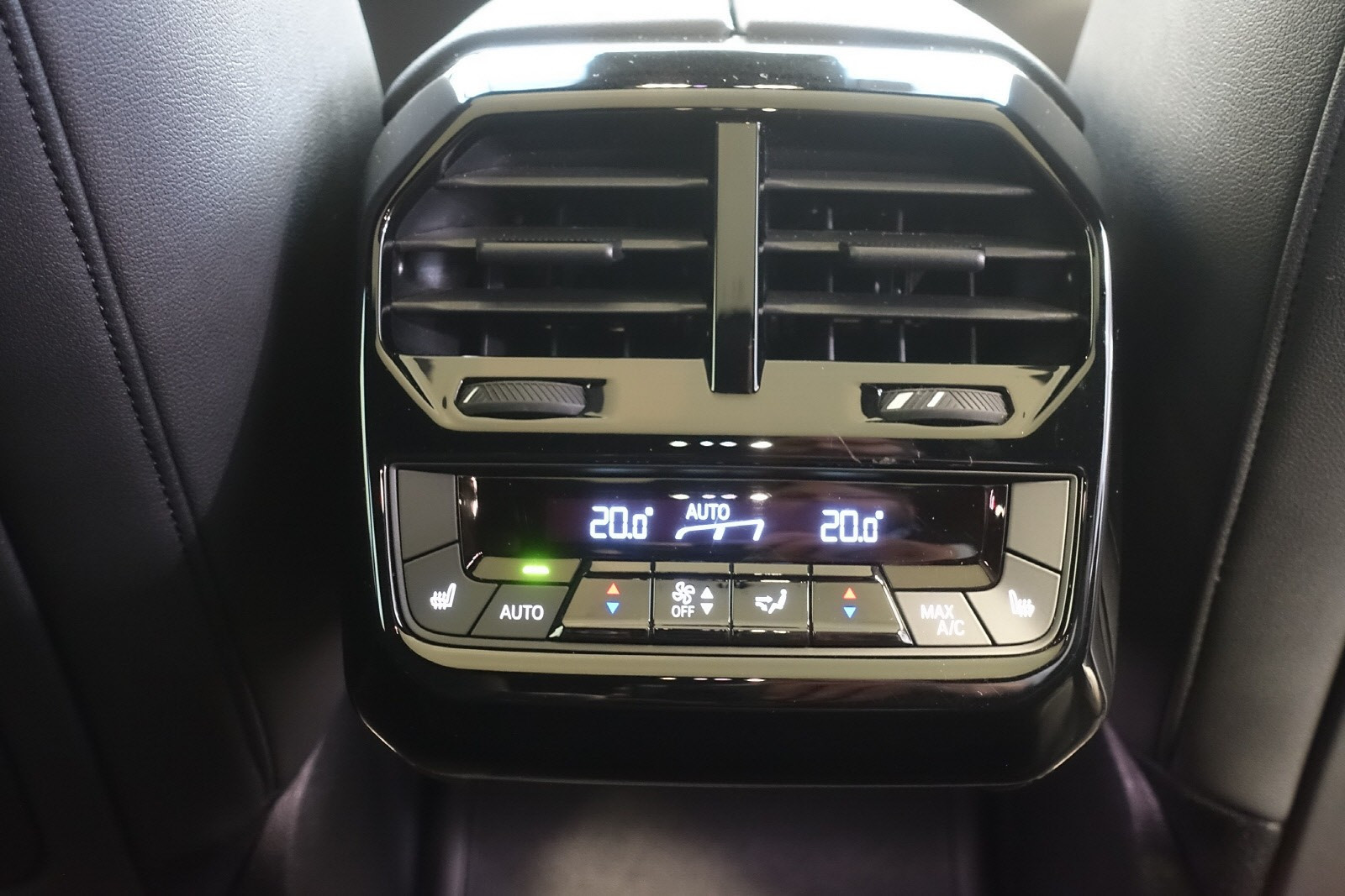 BMW iX xDrive 50