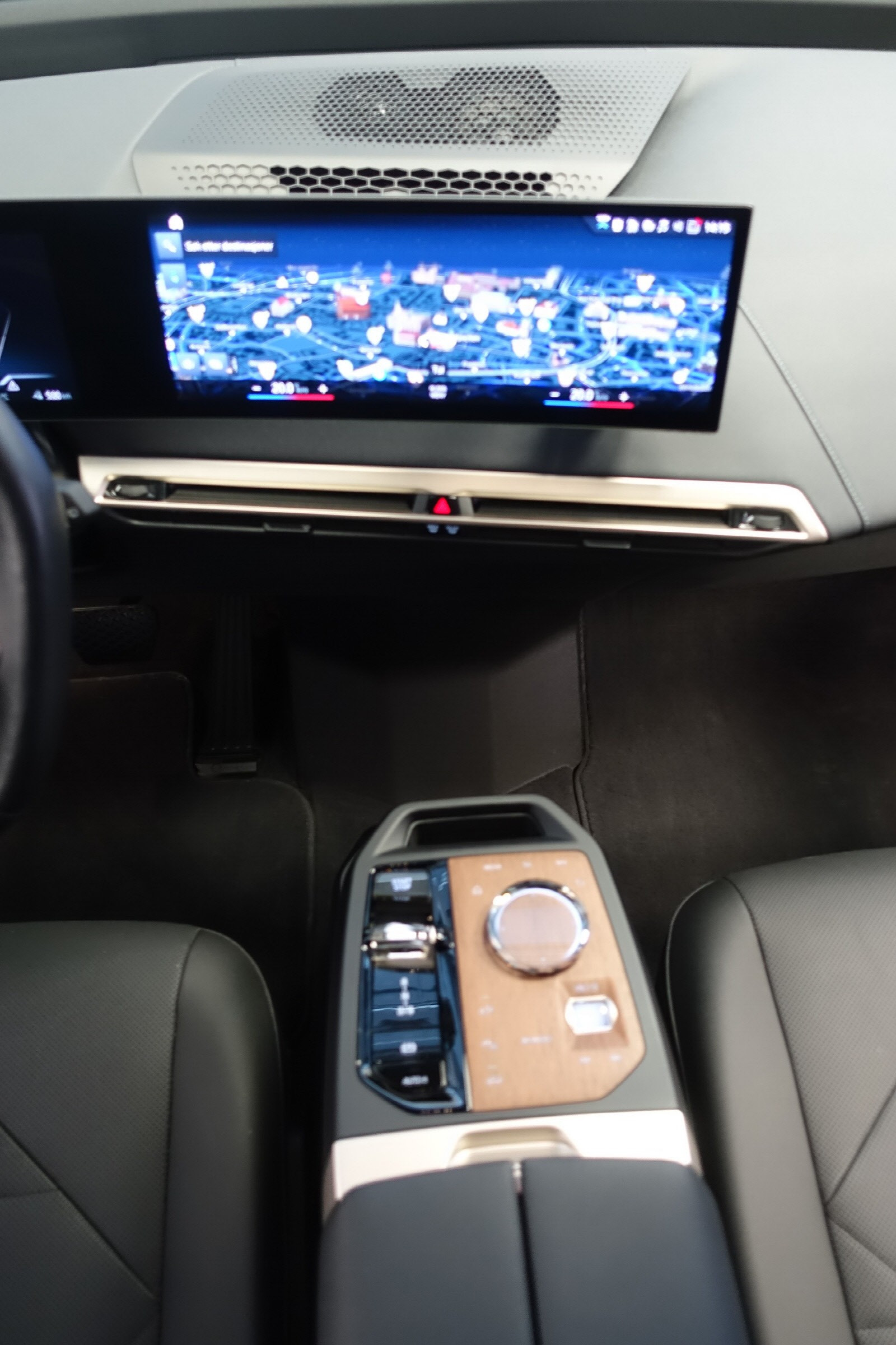 BMW iX xDrive 50