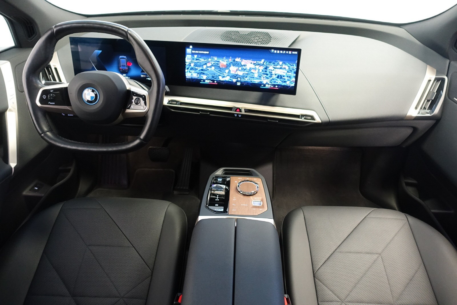 BMW iX xDrive 50