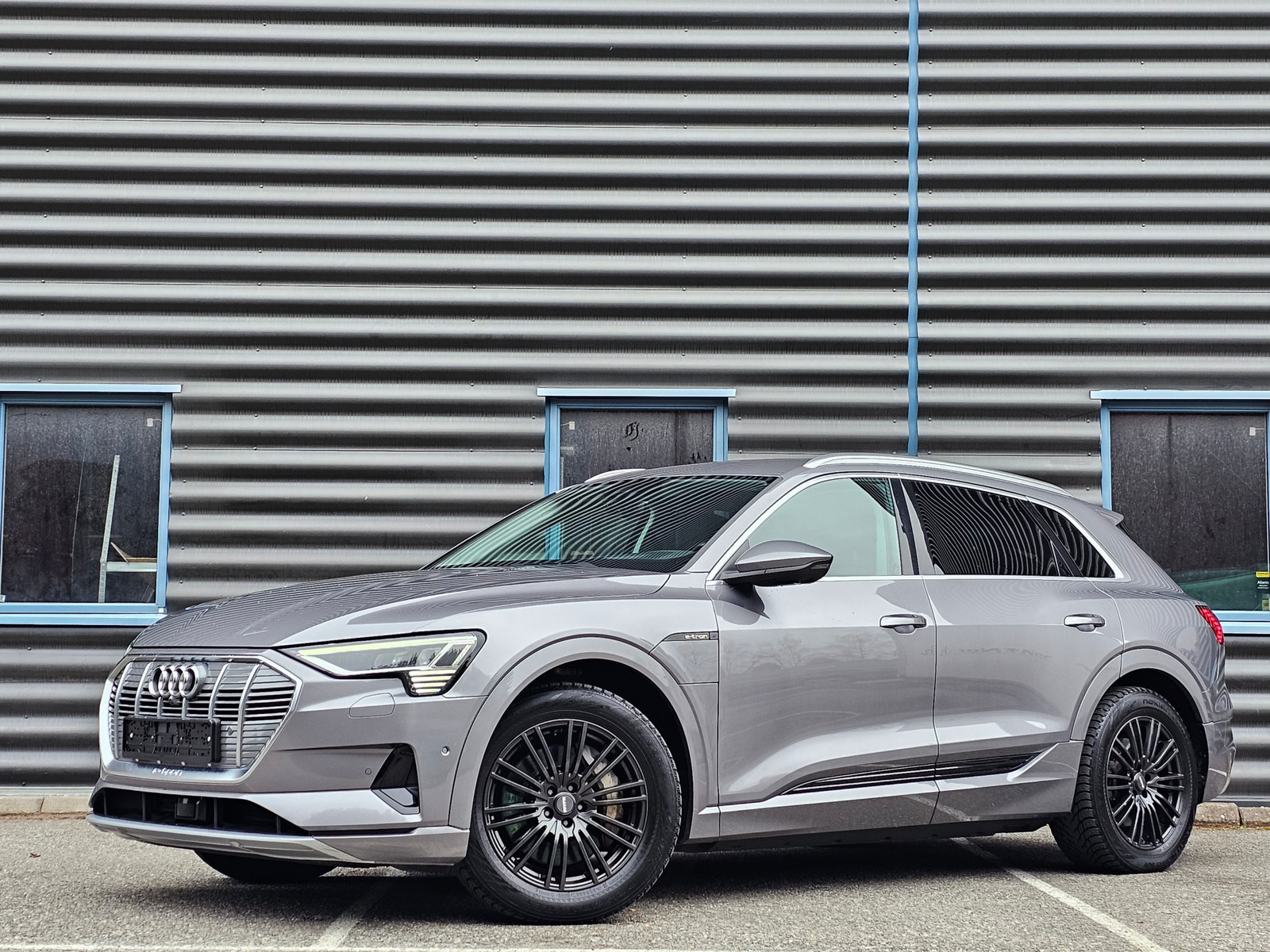 Audi e-tron