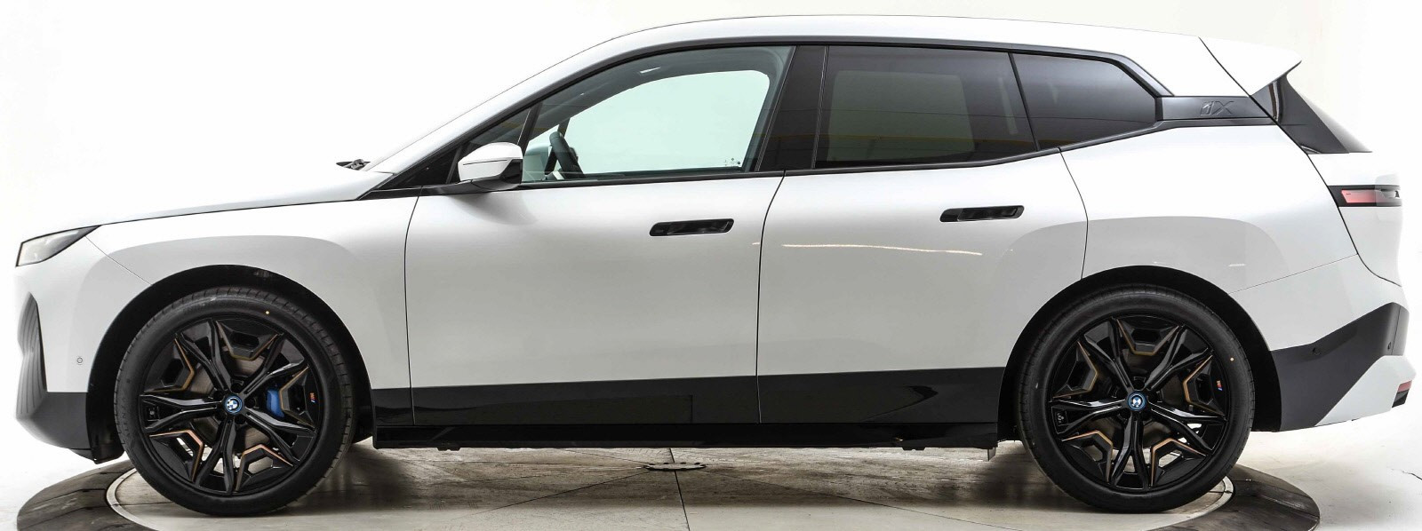 BMW iX xDrive 40