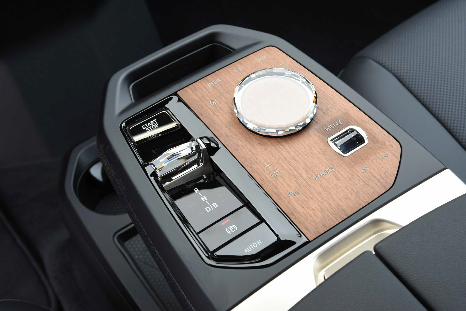 BMW iX xDrive 40