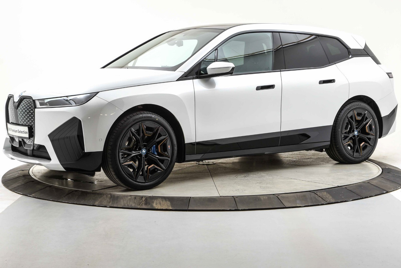 BMW iX xDrive 40