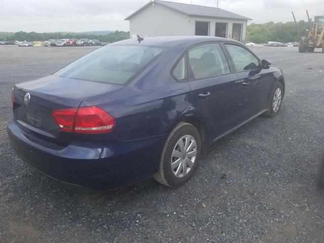 Volkswagen Passat S 2013