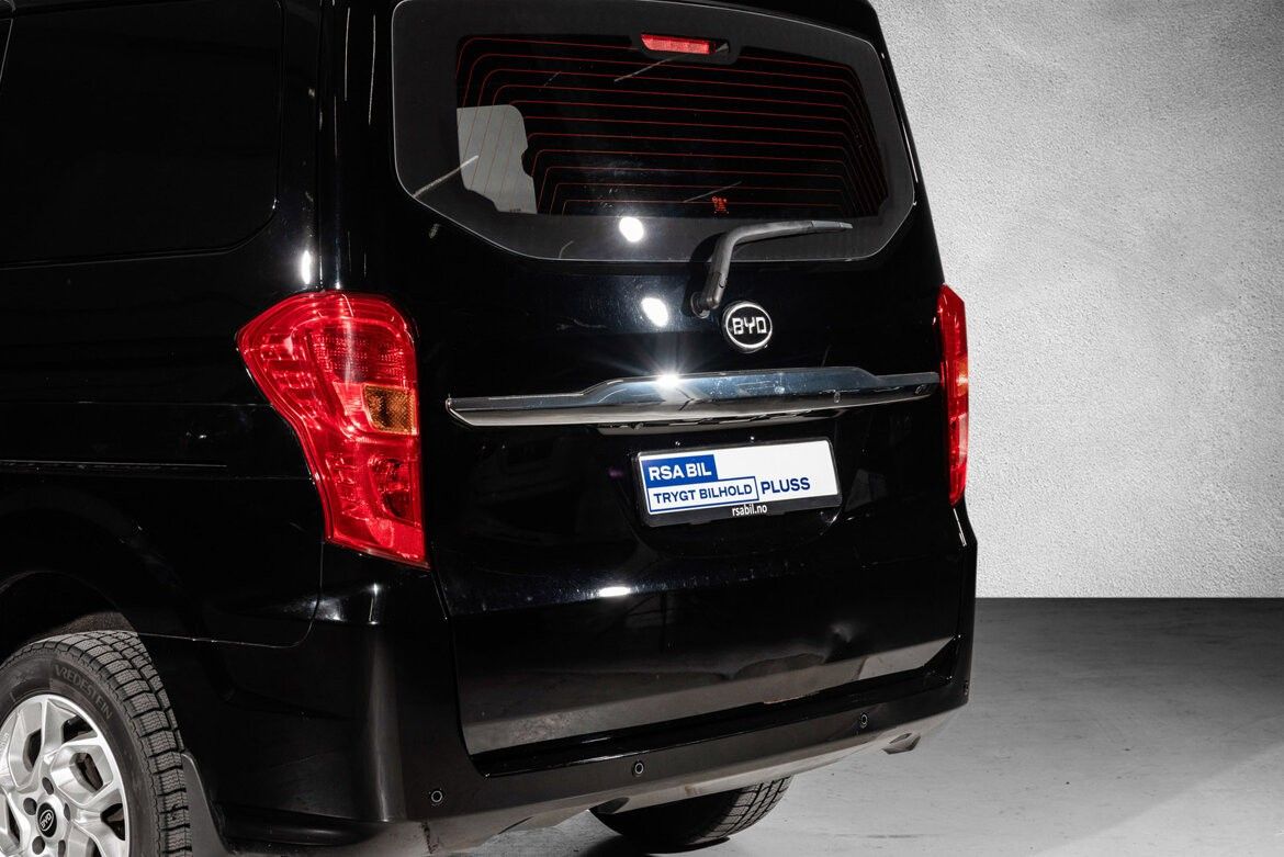 BYD T3