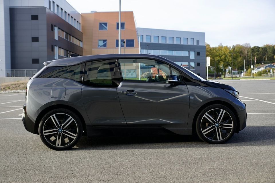 BMW i3