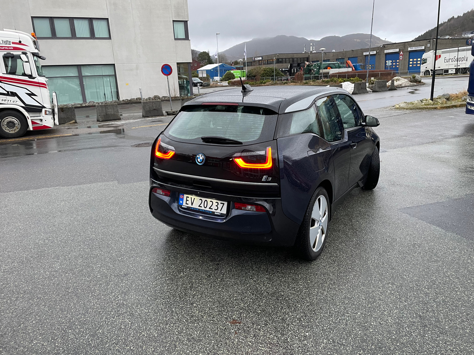 BMW i3
