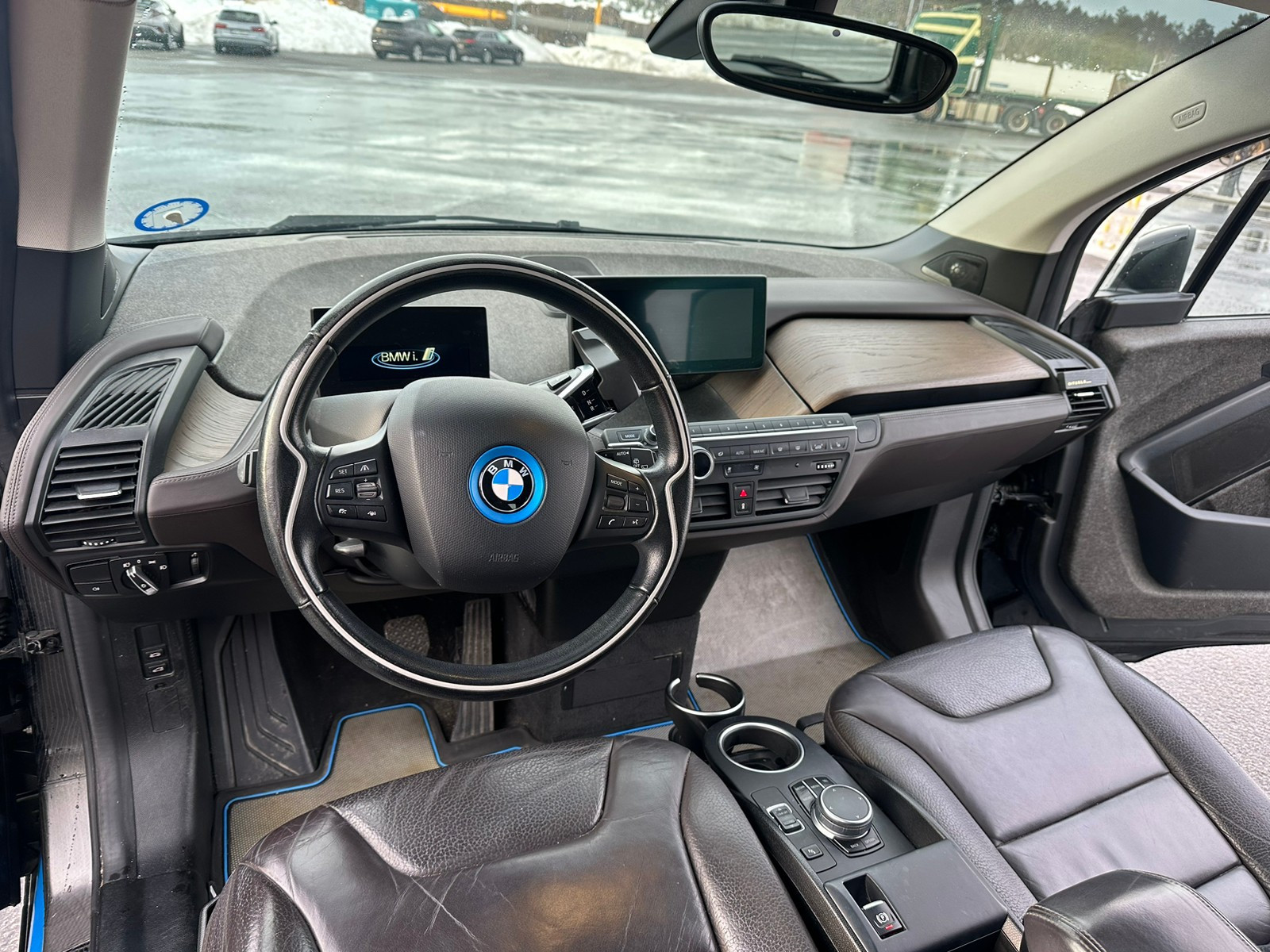 BMW i3