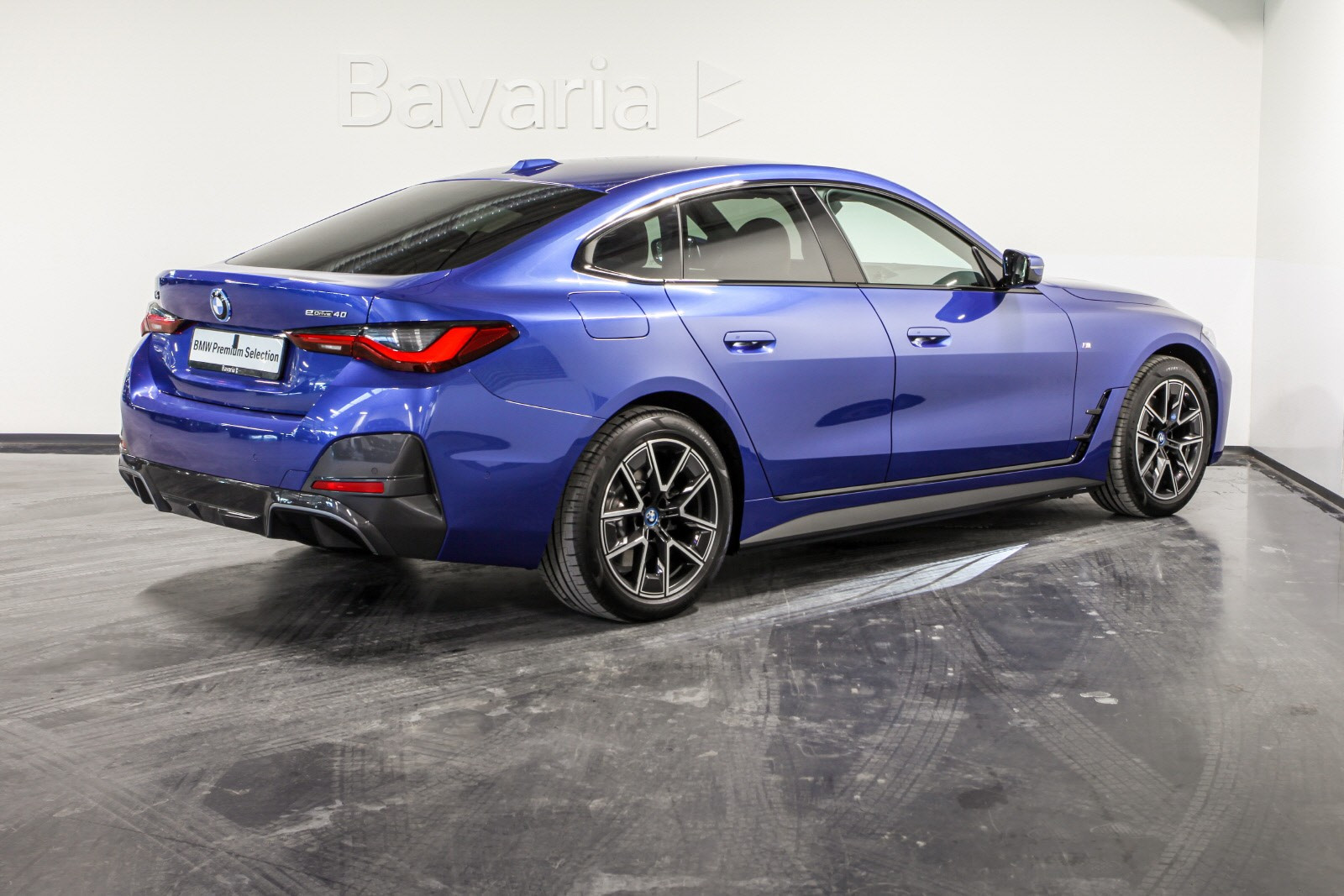 BMW i4
