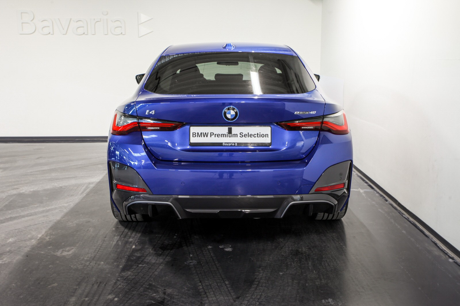 BMW i4