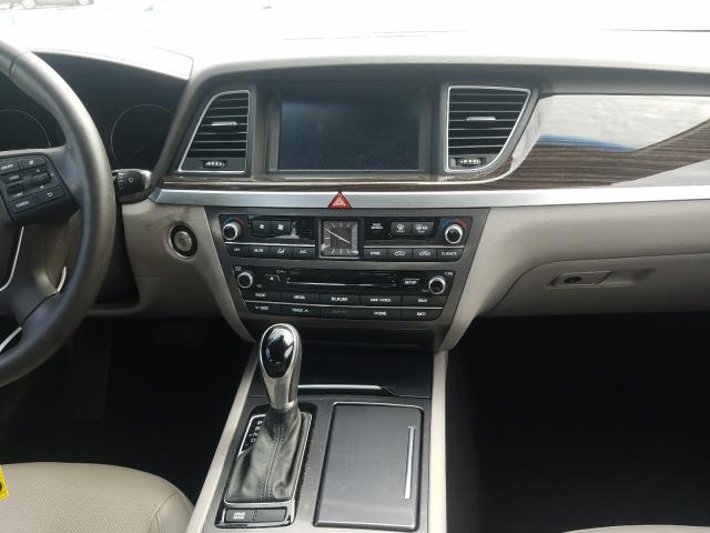 Hyundai Genesis 3 2016