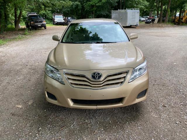 Toyota Camry Base 2011