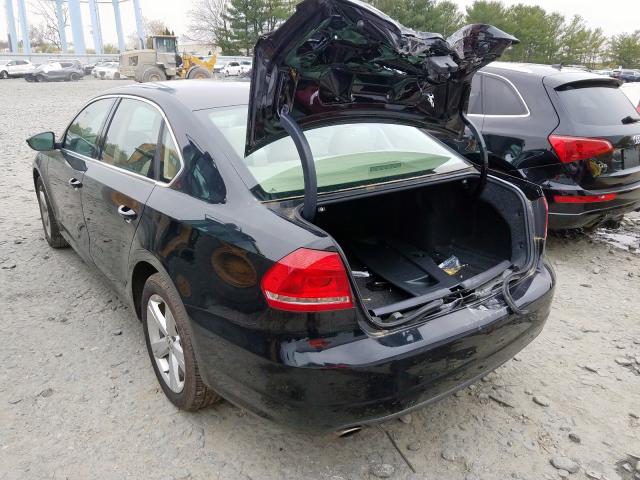 Volkswagen Passat SE 2012
