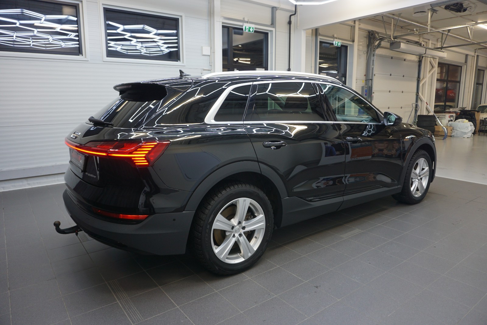 Audi e-tron