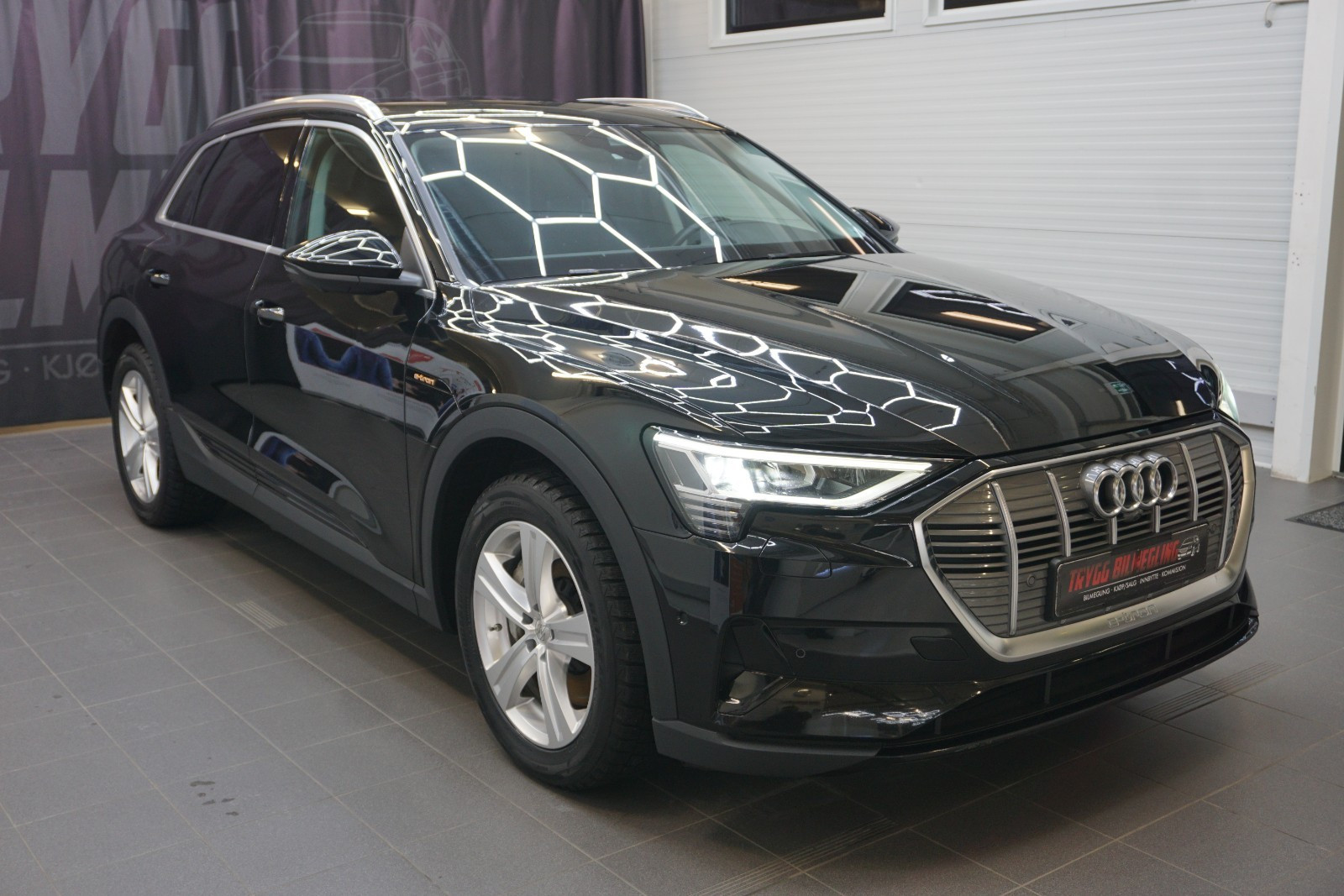 Audi e-tron