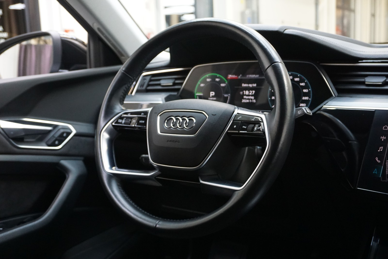 Audi e-tron