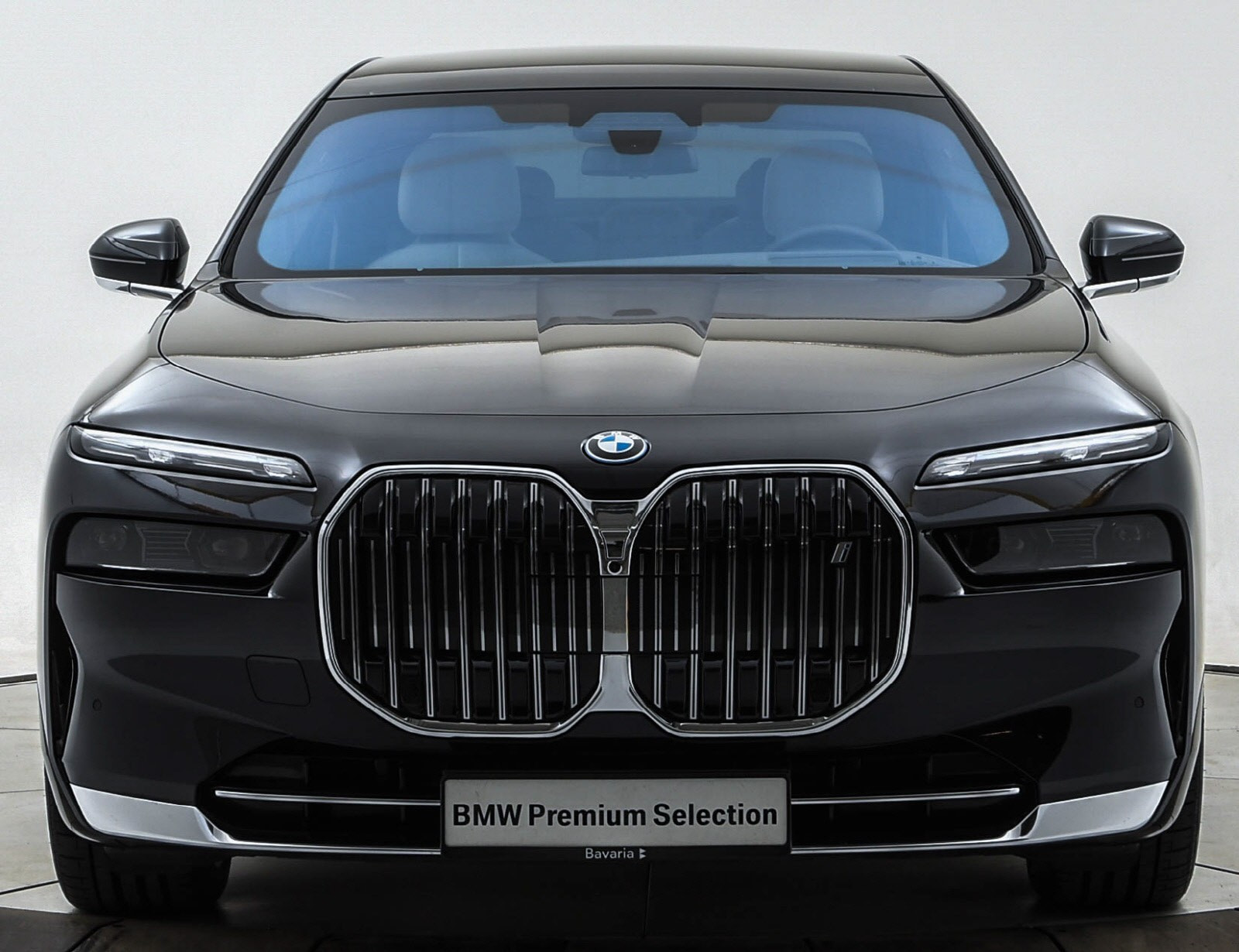 BMW i7