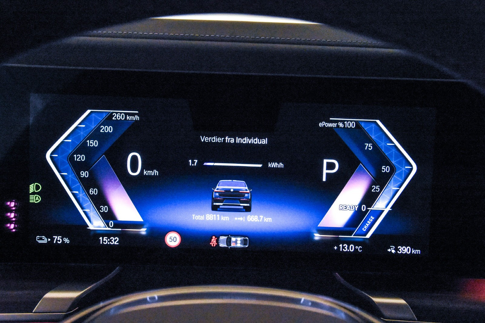 BMW i7