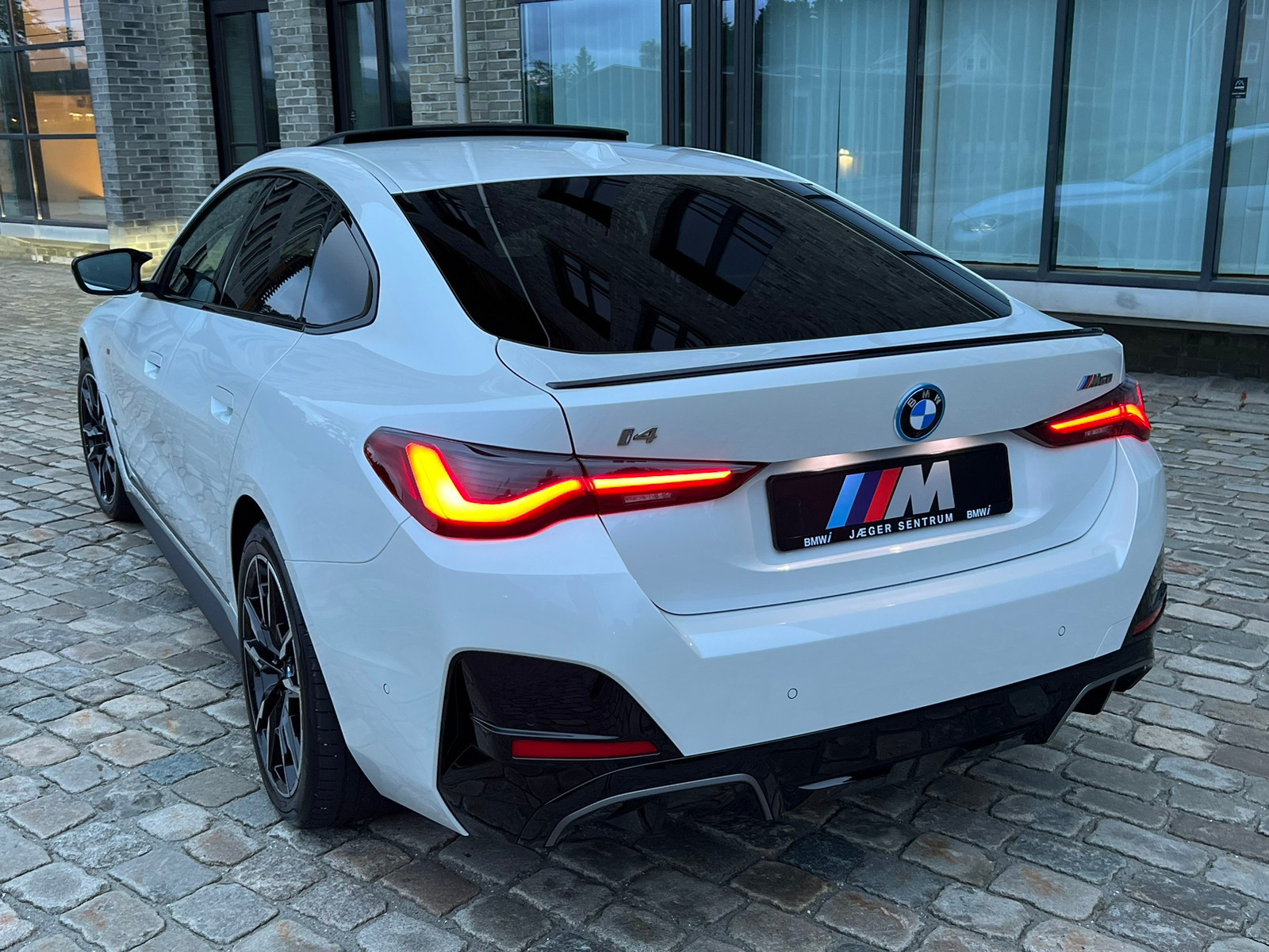 BMW i4 M50