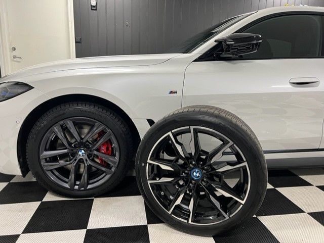 BMW i4 M50