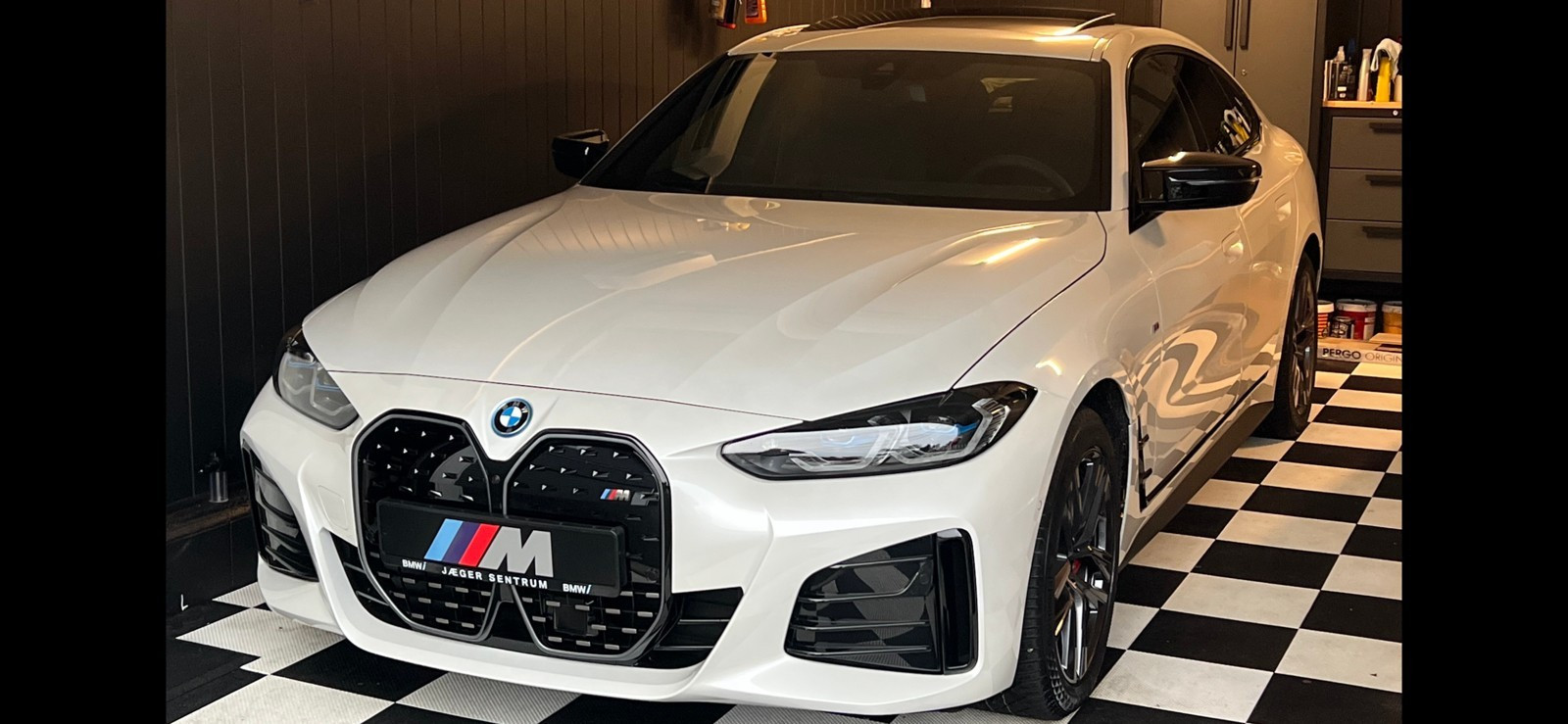 BMW i4 M50