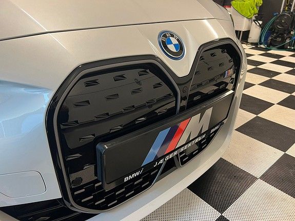 BMW i4 M50