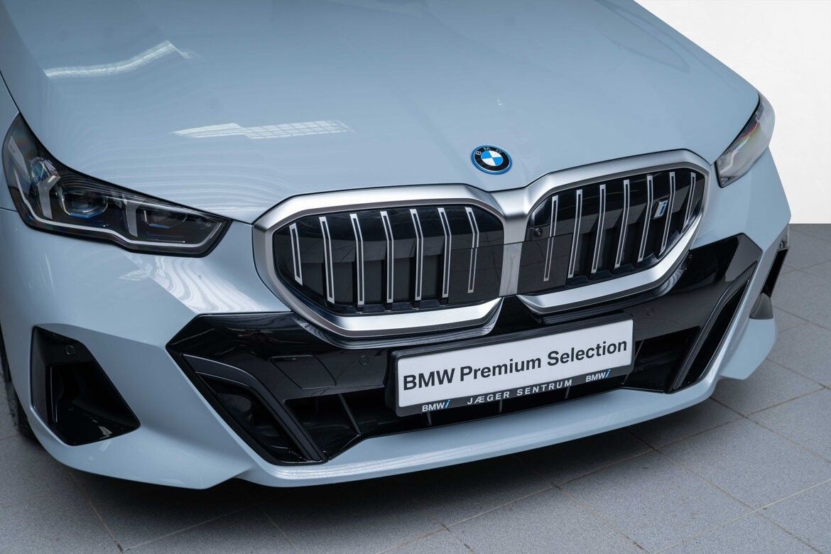 BMW i5