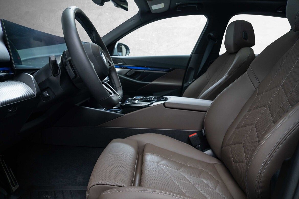 BMW i5